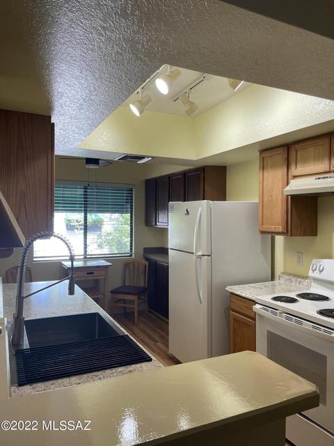 7917 E Colette Cir #64, Tucson, AZ 85710 photo 9