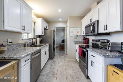 511 E Bromley St, Tucson, AZ 85704 photo 7
