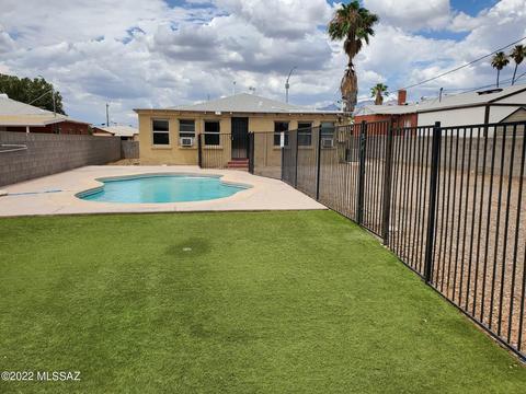 1706 E Grant Rd, Tucson, AZ 85719