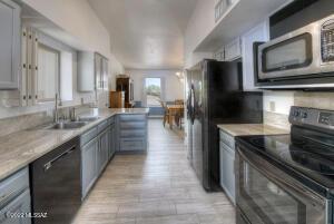 9521 E Quiet Pl, Tucson, AZ 85749 photo 11