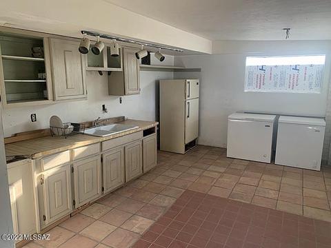 4809 E 4th St, Tucson, AZ 85711 photo 2