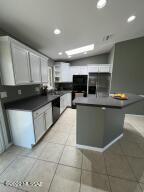 6802 N De Chelly Loop, Tucson, AZ 85741 photo 11