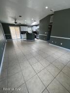 6802 N De Chelly Loop, Tucson, AZ 85741 photo 8