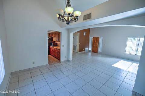 229 N Eastern Slope Loop, Tucson, AZ 85748 photo 10