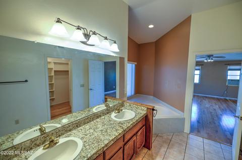 229 N Eastern Slope Loop, Tucson, AZ 85748 photo 23