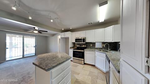 8957 E Cooper St, Tucson, AZ 85710 photo 3