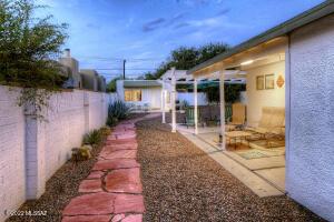 2416 E Mabel St, Tucson, AZ 85719 photo 13