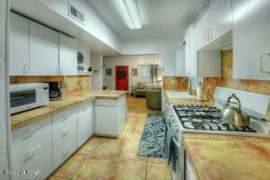 2416 E Mabel St, Tucson, AZ 85719 photo 6
