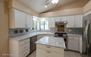 7425 E Riverbank Loop, Tucson, AZ 85715 photo 11