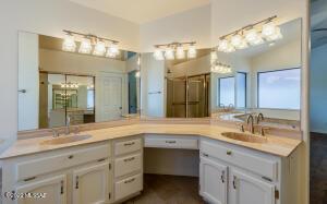 7425 E Riverbank Loop, Tucson, AZ 85715 photo 21