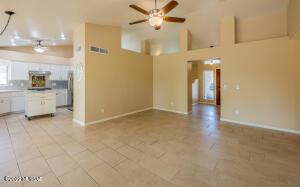7425 E Riverbank Loop, Tucson, AZ 85715 photo 14