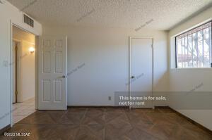 26 E Inez St, Tucson, AZ 85756 photo 17