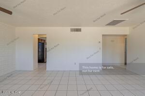 26 E Inez St, Tucson, AZ 85756 photo 12