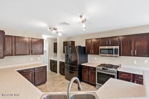 588 E Sterling Canyon Dr, Vail, AZ 85641 photo 14