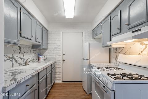 1027 E 24th St, Tucson, AZ 85713 photo 6