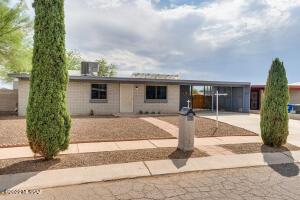 7628 E Apple Tree Dr, Tucson, AZ 85730 photo 1