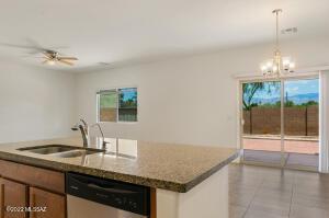 8895 E Abrams Loop, Tucson, AZ 85710 photo 12