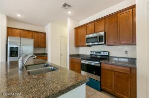 8895 E Abrams Loop, Tucson, AZ 85710 photo 10