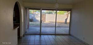 8319 E 18th St E, Tucson, AZ 85710 photo 7