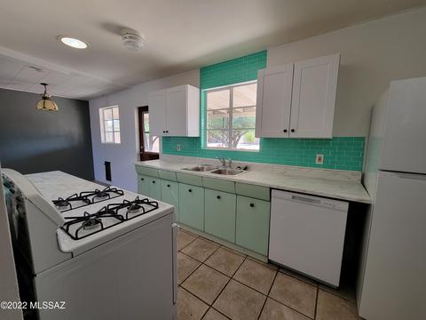 4755 E 17th St, Tucson, AZ 85711 photo 11