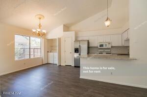 7510 E Beach Dr, Tucson, AZ 85715 photo 9