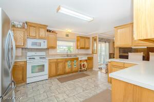 25370 E Comanche Trl, Benson, AZ 85602 photo 6