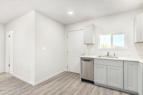 13860 E Fire Dancer Rd, Vail, AZ 85641 photo 8