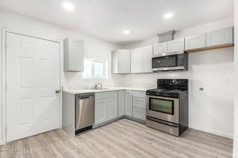 13860 E Fire Dancer Rd, Vail, AZ 85641 photo 6