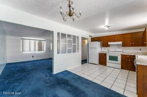 242 E Radburn St, Tucson, AZ 85704 photo 7
