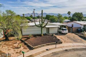 3745 E 27th Pl, Tucson, AZ 85713 photo 2