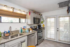 3745 E 27th Pl, Tucson, AZ 85713 photo 10