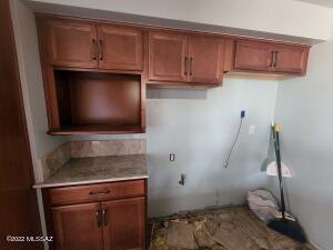 6121 E Sylvane St, Tucson, AZ 85711 photo 4