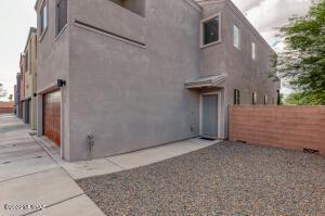 185 E Stone Ct, Tucson, AZ 85705 photo 3