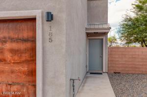 185 E Stone Ct, Tucson, AZ 85705 photo 4