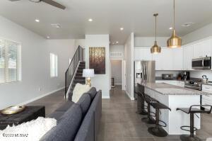 185 E Stone Ct, Tucson, AZ 85705 photo 7