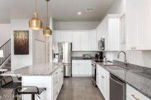 185 E Stone Ct, Tucson, AZ 85705 photo 8