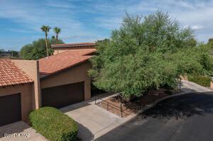 5002 E South Regency Cir, Tucson, AZ 85711 photo 2