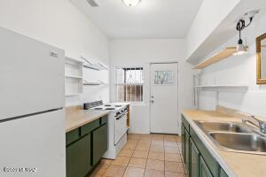 433 E Waverly St, Tucson, AZ 85705 photo 9