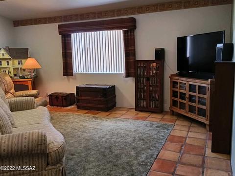 309 E Silverwood Ln, Benson, AZ 85602 photo 11