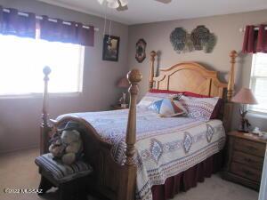 924 E Saguaro Dr, Pearce, AZ 85625 photo 3