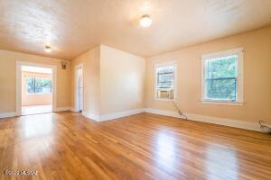 2432 E Mabel St, Tucson, AZ 85719 photo 6