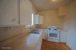 2432 E Mabel St, Tucson, AZ 85719 photo 9
