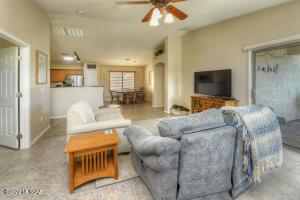 12923 E Red Iron Trl, Vail, AZ 85641 photo 5