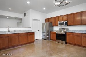 417 E 33rd St, Tucson, AZ 85713 photo 7