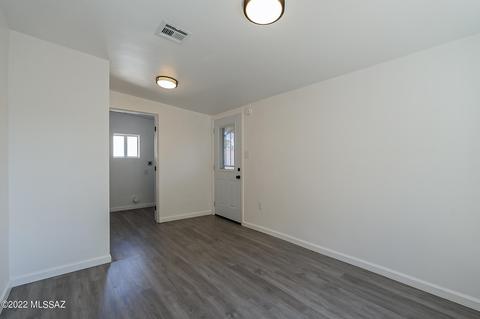 5702 E 35th St, Tucson, AZ 85711 photo 13