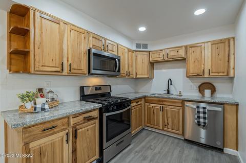 5702 E 35th St, Tucson, AZ 85711 photo 8