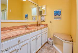 283 E Scheibe Way, Tucson, AZ 85705 photo 9