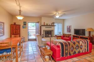 283 E Scheibe Way, Tucson, AZ 85705 photo 3