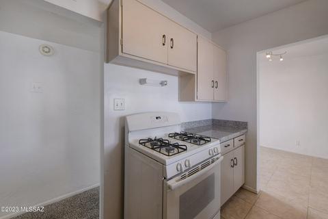 6401 E Colgate Dr, Tucson, AZ 85710 photo 11
