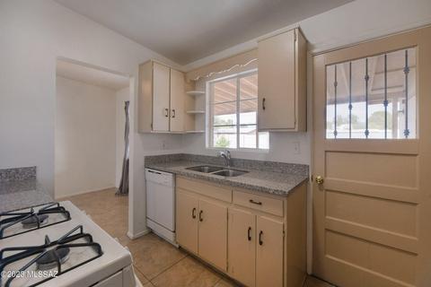 6401 E Colgate Dr, Tucson, AZ 85710 photo 12